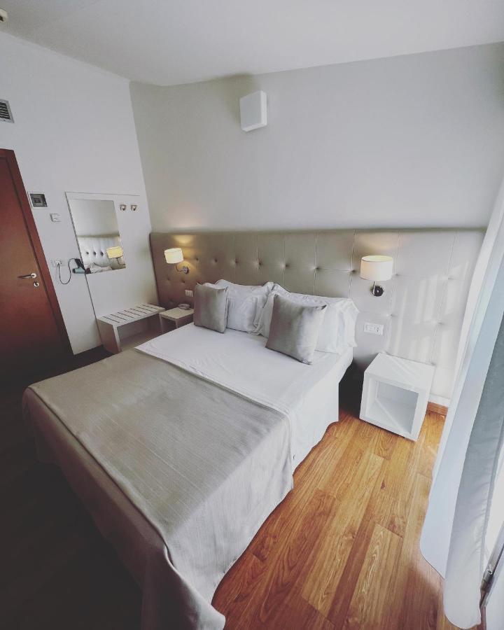 Hotel Ardea Riccione Eksteriør bilde
