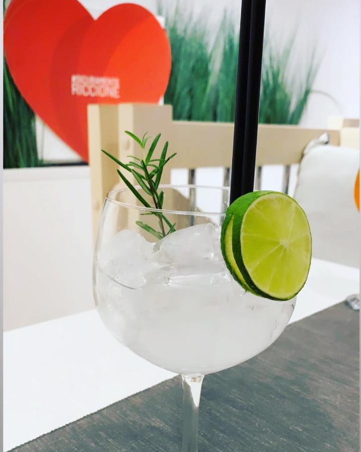 Hotel Ardea Riccione Eksteriør bilde