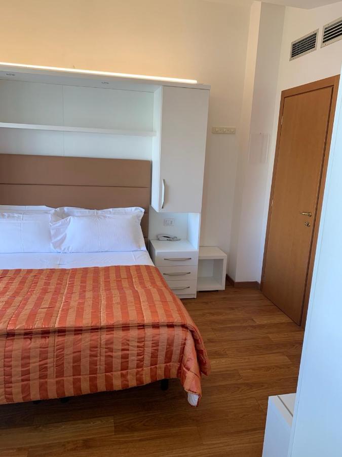 Hotel Ardea Riccione Eksteriør bilde